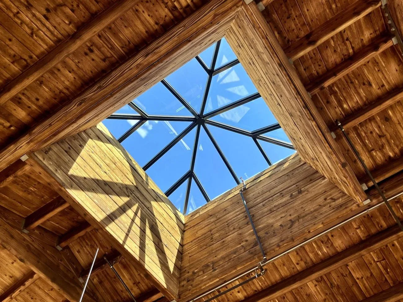 Beverly Hills Skylight Installation & Repair - Hollywood Skylights, Los Angeles
