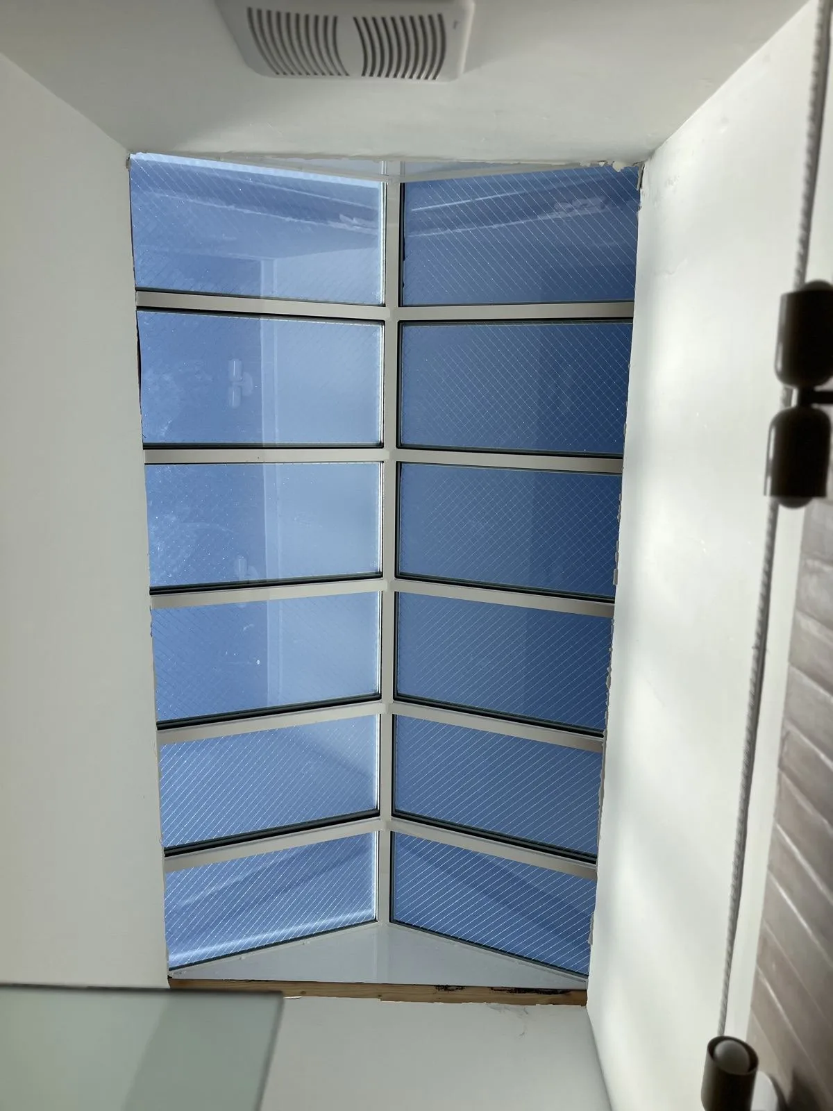 San Fernando Valley Skylight Installation & Repair - Hollywood Skylights, Los Angeles