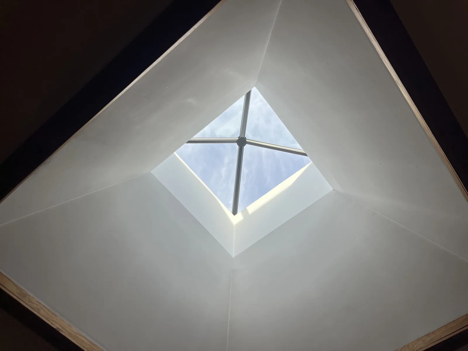 Tarzana & Woodland Hills Skylight Installation - Hollywood Skylights, Los Angeles