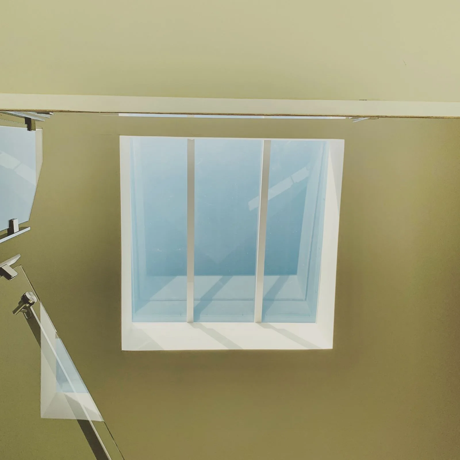 West Hollywood Skylight Installation & Repair - Hollywood Skylights, Los Angeles