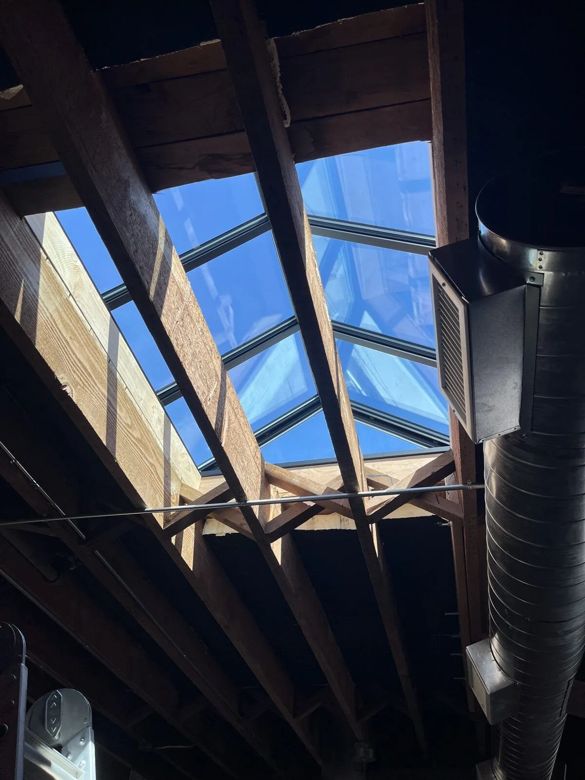 Westwood Skylight Installation & Repair - Hollywood Skylights, Los Angeles