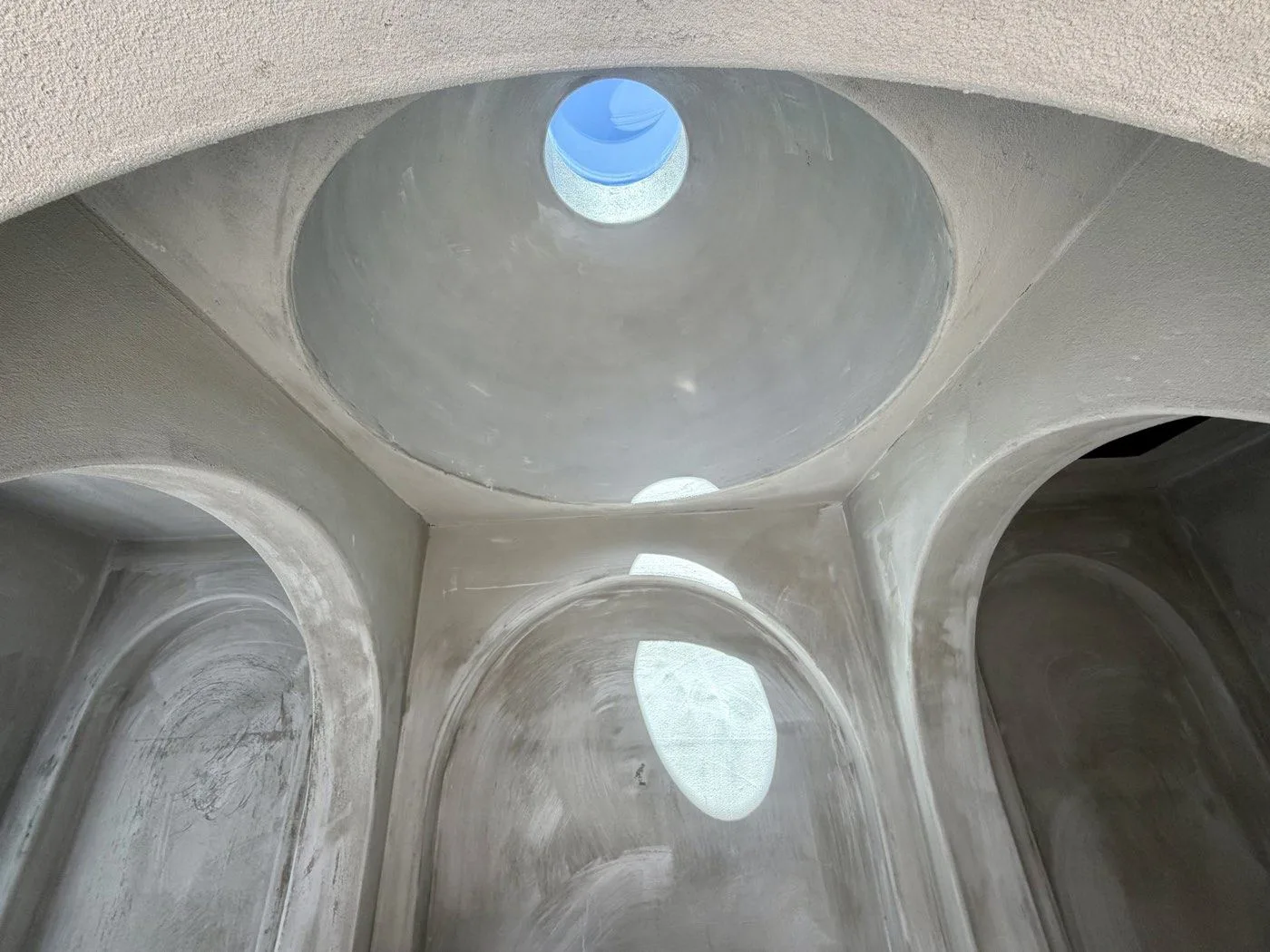 Circular skylight, Los Angeles